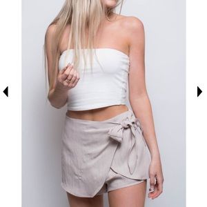 Henrigirl side tie shorts